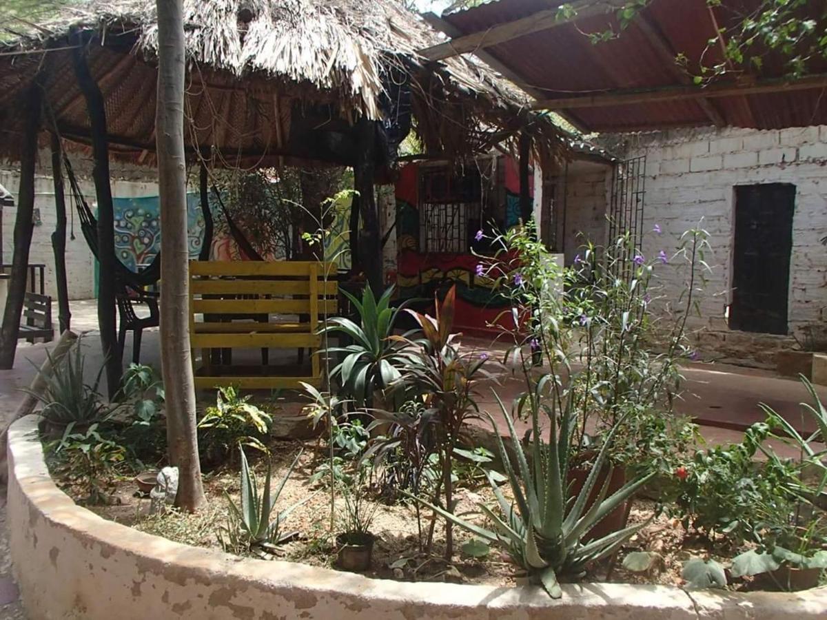 El Garaje Hostal Taganga Exteriör bild