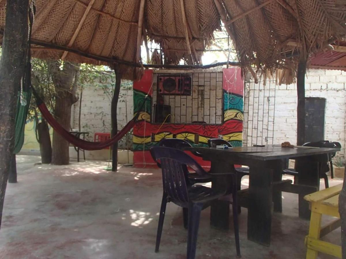El Garaje Hostal Taganga Exteriör bild